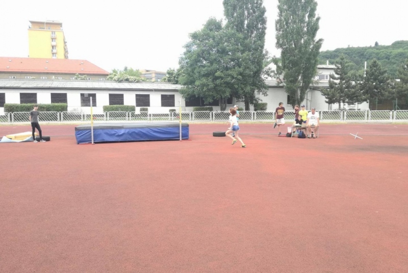 Športové súťaže / Atletika obvodné kolo